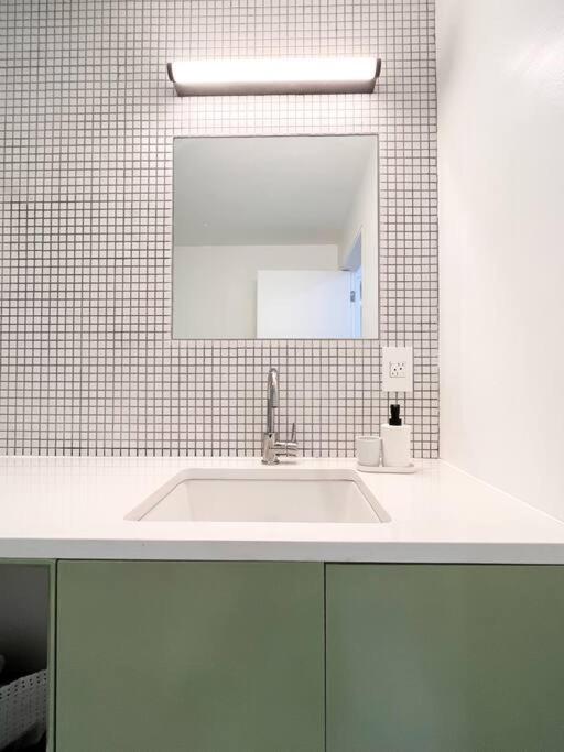 New Cozy Modern Minimalist Stay In Brooklyn At Rem-Casa Nova York Exterior foto